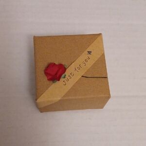 4/$30 Kraft Ring Box with Red Rose Accent